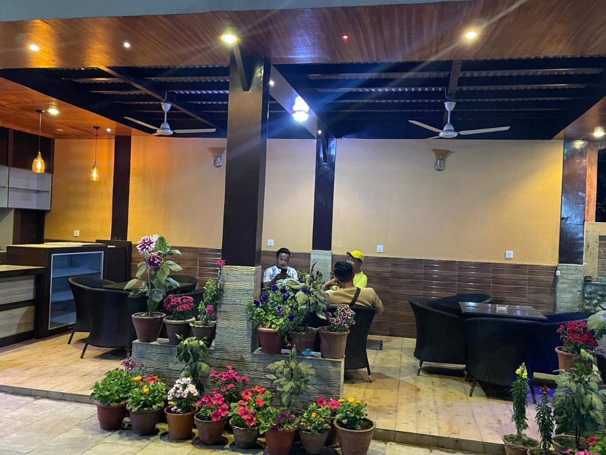 Hotel Royal Image Pokhara Exterior foto